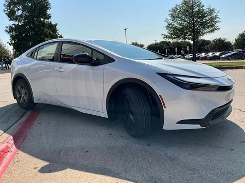 2026 Toyota Prius LE
