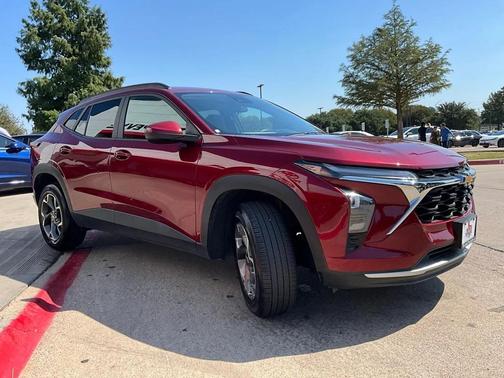 2024 Chevrolet Trax LT