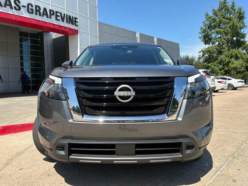 Gun Metallic 2025 Nissan Pathfinder SV FWD