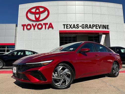 2025 Hyundai ELANTRA SEL