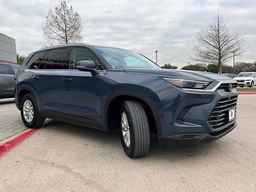 2025 Toyota Grand Highlander XLE
