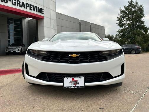 Summit White 2022 Chevrolet Camaro 1LT