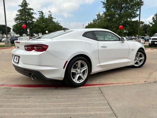Summit White 2022 Chevrolet Camaro 1LT