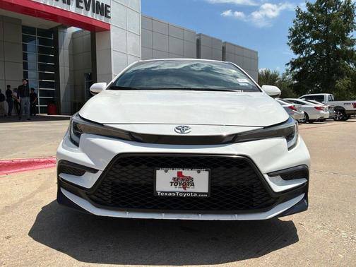 Ice 2023 Toyota Corolla SE