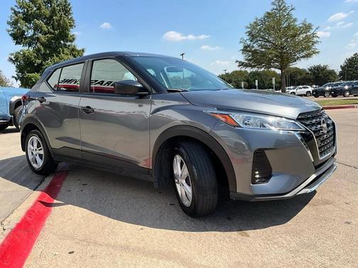 2024 Nissan Kicks S