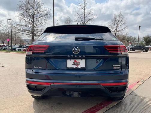 2022 Volkswagen Atlas Cross Sport 3.6L V6 SEL R-Line