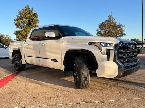 2024 Toyota Tundra Platinum