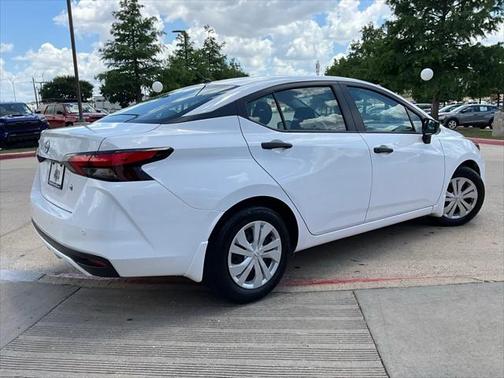 2024 Nissan Versa 1.6 S