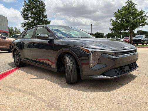 Interstellar Gray 2025 Kia K4 LXS