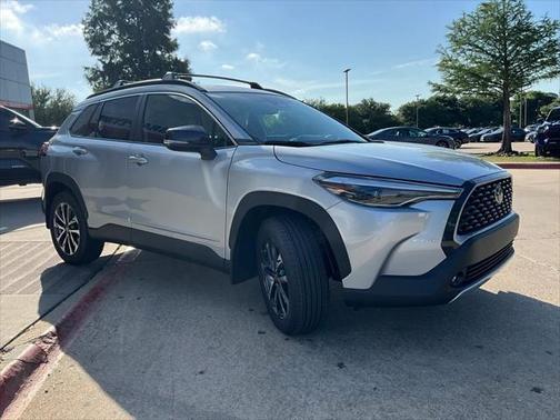 2025 Toyota Corolla Cross XLE
