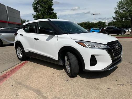 2024 Nissan Kicks S