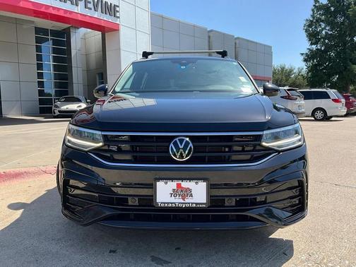 2023 Volkswagen Tiguan 2.0T SE R-Line Black
