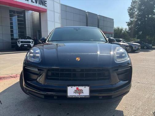 2022 Porsche Macan Base