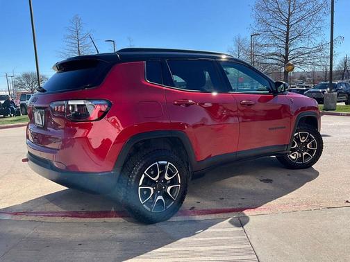 Red Hot Pearlcoat 2025 Jeep Compass Trailhawk