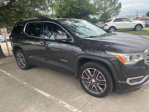2019 GMC Acadia SLE-2