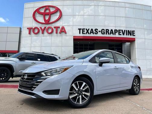 Pearl 2025 Nissan Versa 1.6 SV