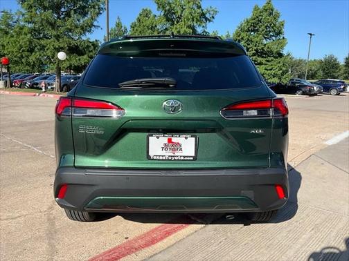2025 Toyota Corolla Cross XLE