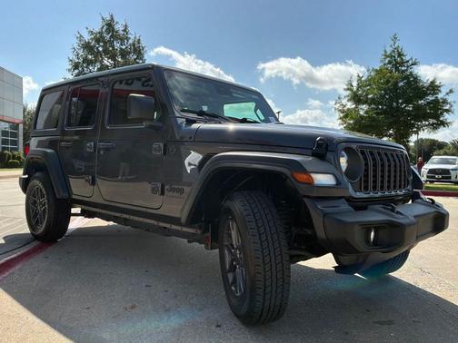 Granite Crystal Metallic Clearcoat 2025 Jeep Wrangler Sport S