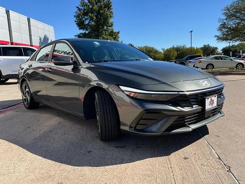 2025 Hyundai ELANTRA HEV Limited