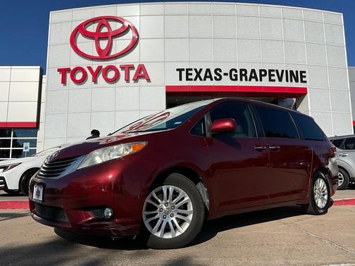 2016 Toyota Sienna XLE