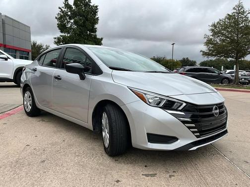 2024 Nissan Versa 1.6 S