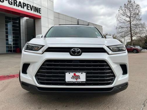 2025 Toyota Grand Highlander XLE