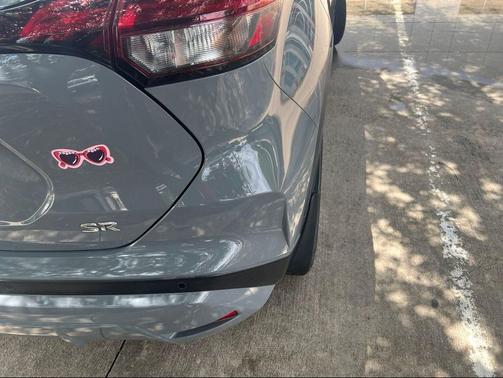Boulder Gray Pearl 2023 Nissan Kicks SR
