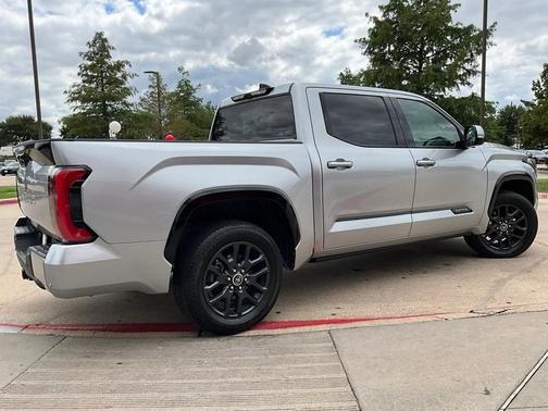 2023 Toyota Tundra Platinum