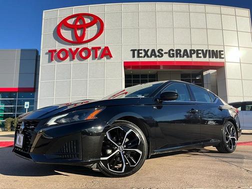 2025 Nissan Altima SR FWD