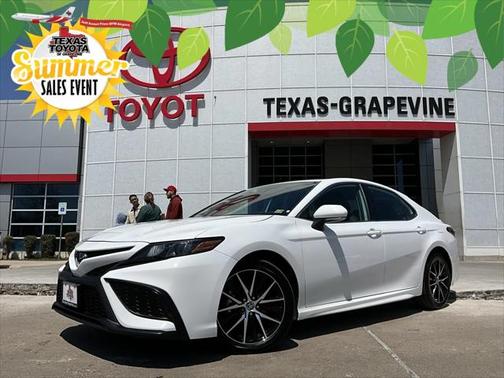 2024 Toyota Camry SE