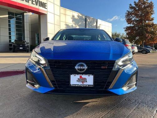 2025 Nissan Altima SR FWD