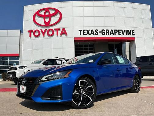 2025 Nissan Altima SR FWD