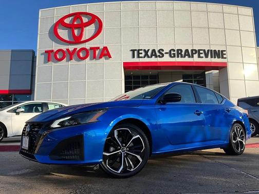 2025 Nissan Altima SR FWD