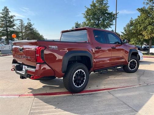 2025 Toyota Tacoma TRD Off Road