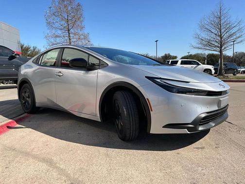 2026 Toyota Prius LE