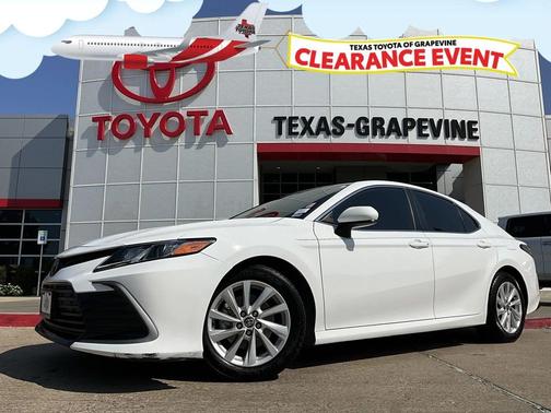 2022 Toyota Camry LE