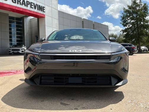 Interstellar Gray 2025 Kia K4 LXS