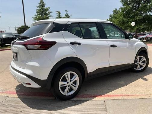 2024 Nissan Kicks S