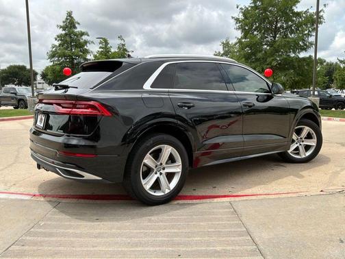 Night Black 2019 Audi Q8 3.0T Premium