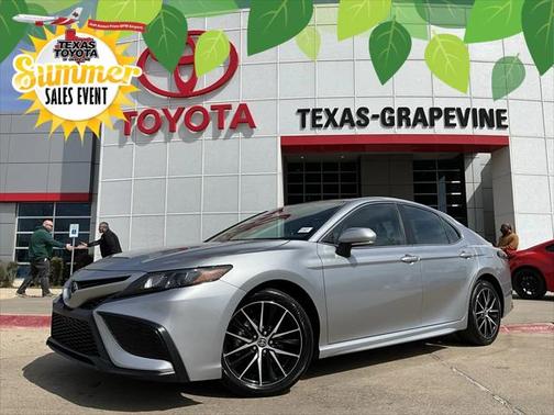 2024 Toyota Camry SE