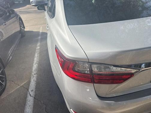 2018 Lexus ES 350 Base