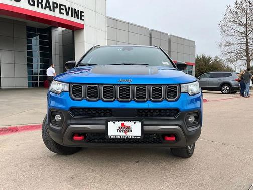 2025 Jeep Compass Trailhawk