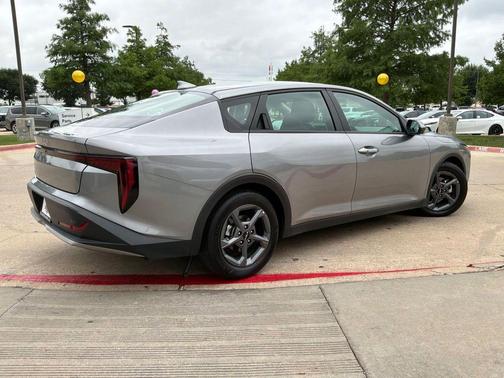 Steel Gray 2025 Kia K4 LXS
