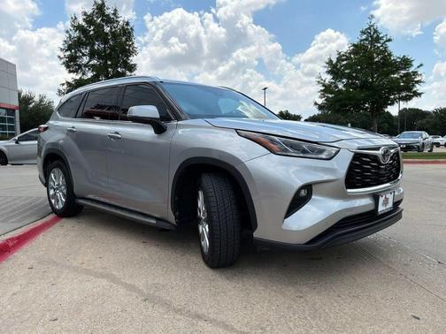 Celestial Silver Metallic 2022 Toyota Highlander Limited