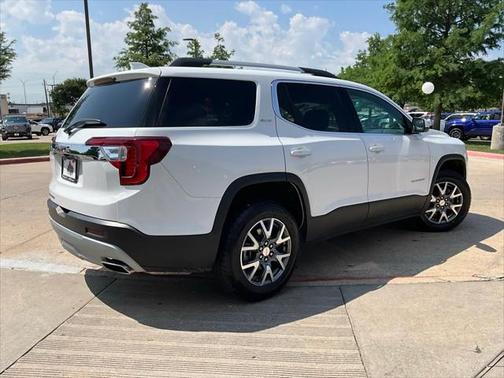 2023 GMC Acadia FWD SLT
