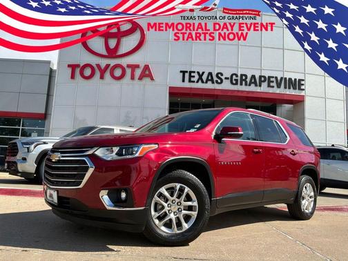 Cajun Red Tintcoat 2020 Chevrolet Traverse LT Cloth