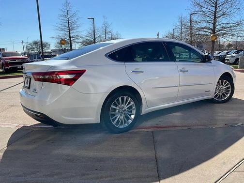 2016 Toyota Avalon Hybrid Limited