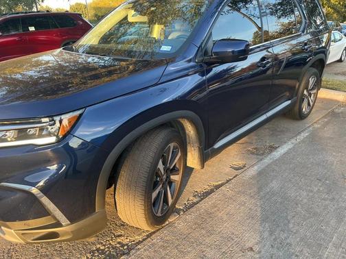 2023 Honda Pilot Touring 8-Passenger