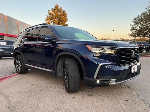 2023 Honda Pilot Touring 8-Passenger