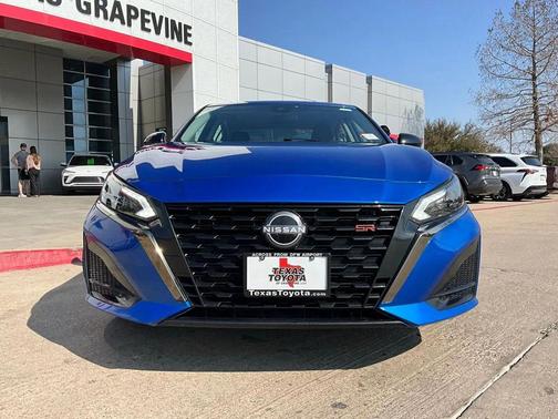 2025 Nissan Altima SR FWD